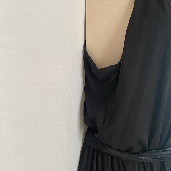 Gorgeous Black Halter Dress with Accordion Pleats – Size 4 – Soft & Elegant - Picture 10 of 16